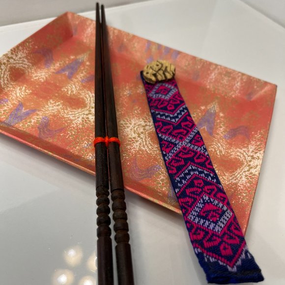 NWOT Asian theme two items, wooden chopsticks w/cover and bottle shirt cover - Picture 7 of 12